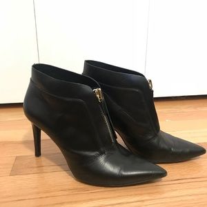 Zara zipper bootie!